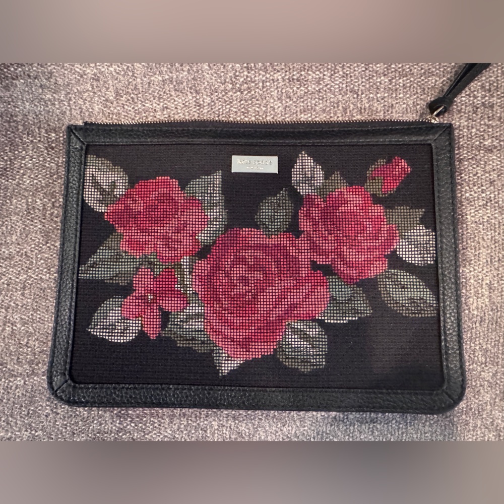 Kate Spade New York Floral Mesh Zip Wristlet Clutch